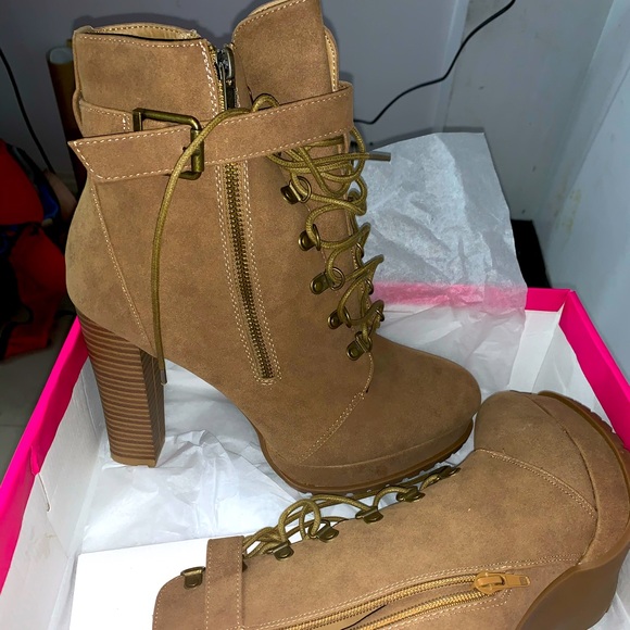 Brea Booties - Picture 2 of 3